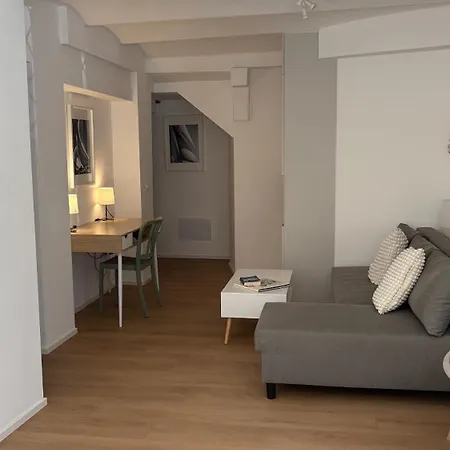 Aplace To Be Apartment *